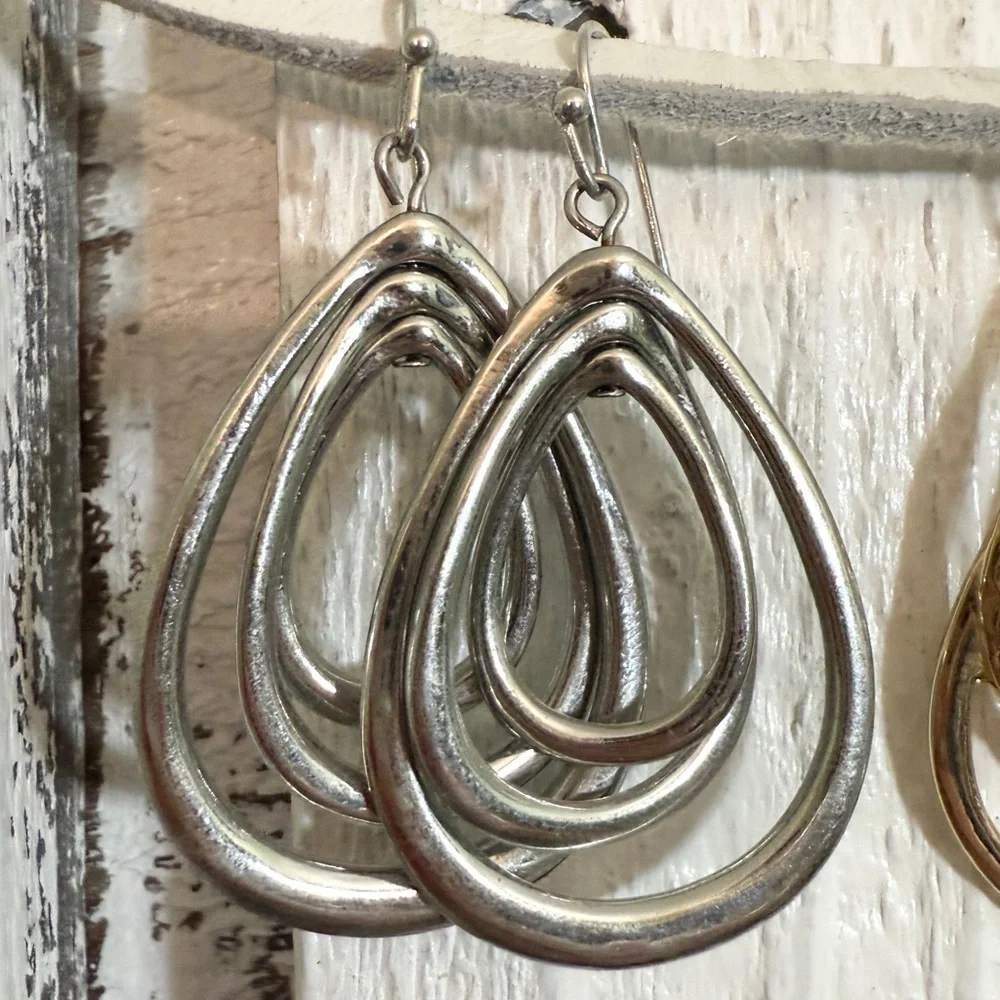 2 Pairs Triple Teardrop Dangle Earrings Gold & Silver Tone 2” Fishhook Versatile